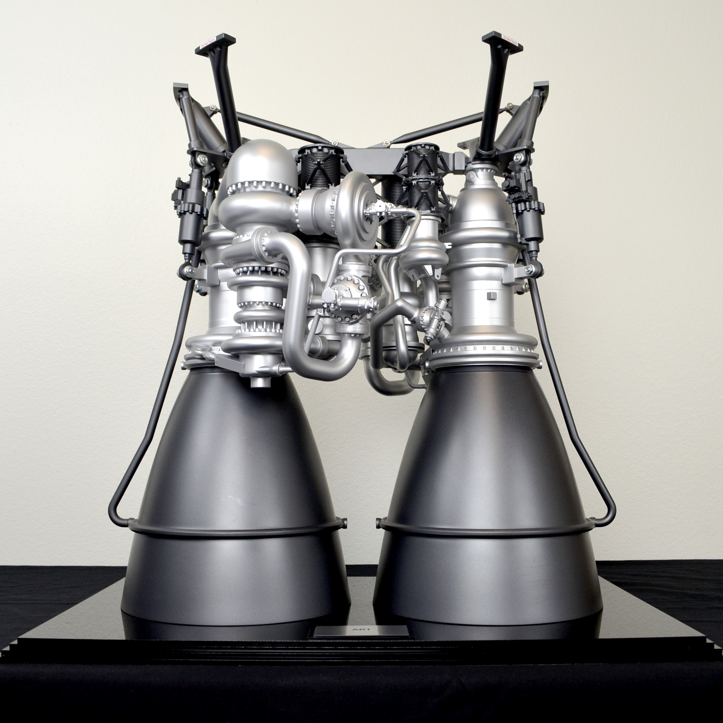 6th-Scale-AR1-Dual-Chamber Rocket Engine Model
