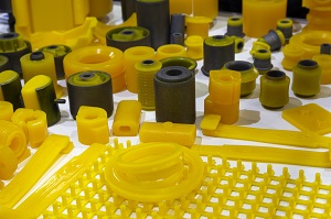 What are the Differences Between Subtractive, Additive, and Molding Manufacturing?